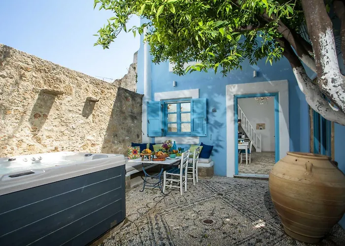 Traditional Villa With Jacuzzi & Terrace Mandarin Home Case de vacanță Koskinou (Rhodes)