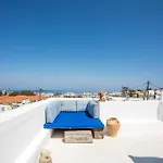 Traditional With Jacuzzi & Terrace Mandarin بيت للعطل