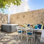 Traditional With Jacuzzi & Terrace Mandarin Holiday home Koskinou (Rhodes)