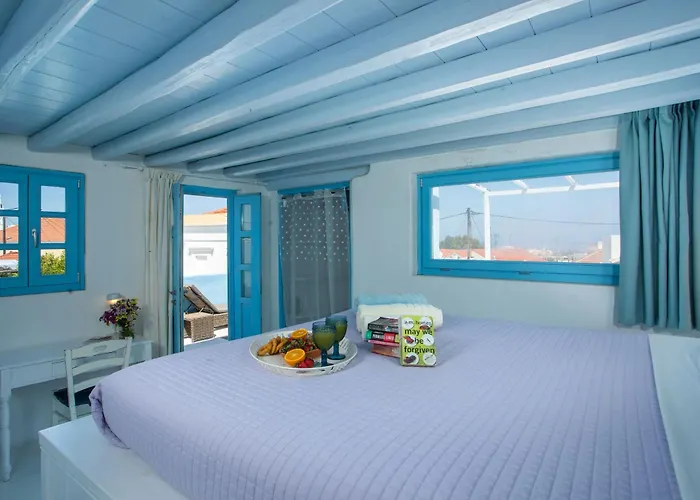 Traditional Villa With Jacuzzi & Terrace Mandarin Home